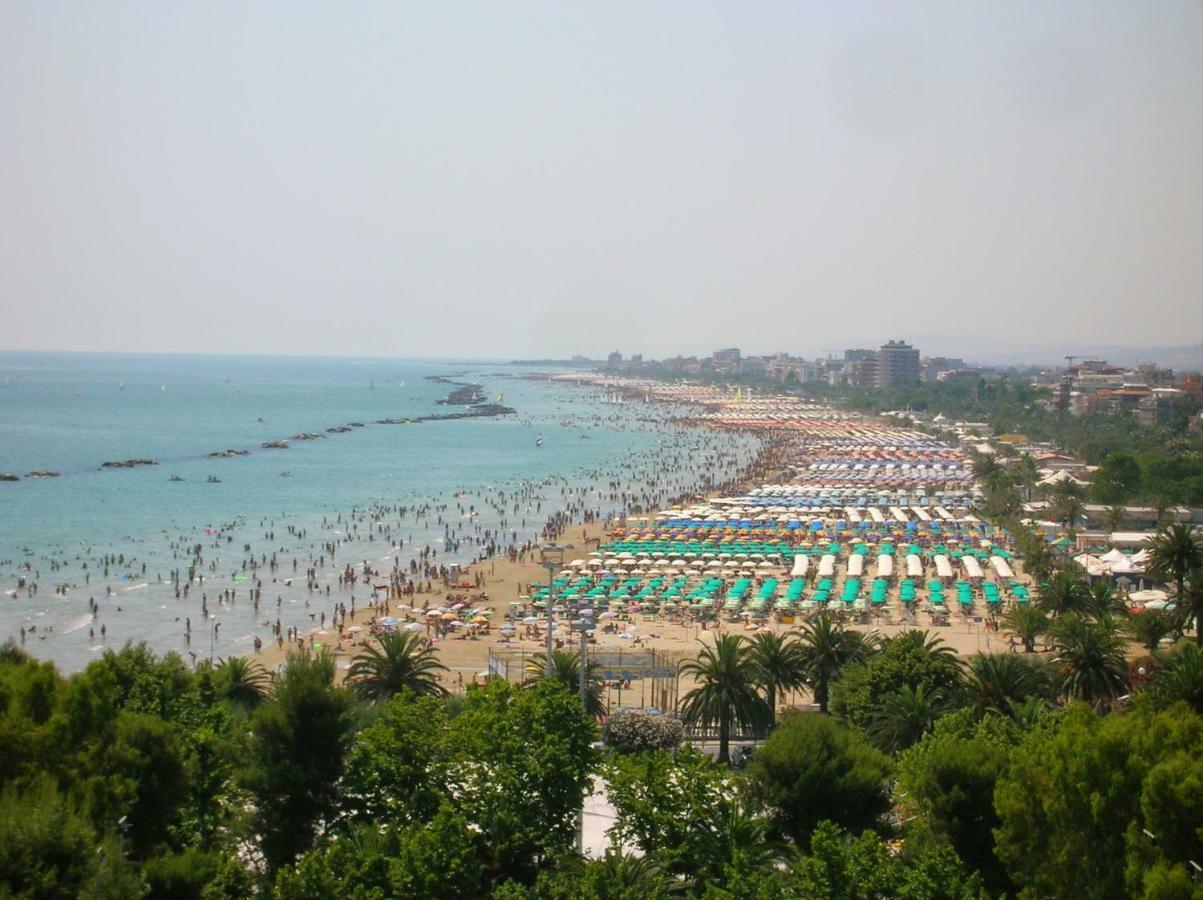 Casavacanze Estate 2 Сан-Бенедетто-дель-Тронто Экстерьер фото
